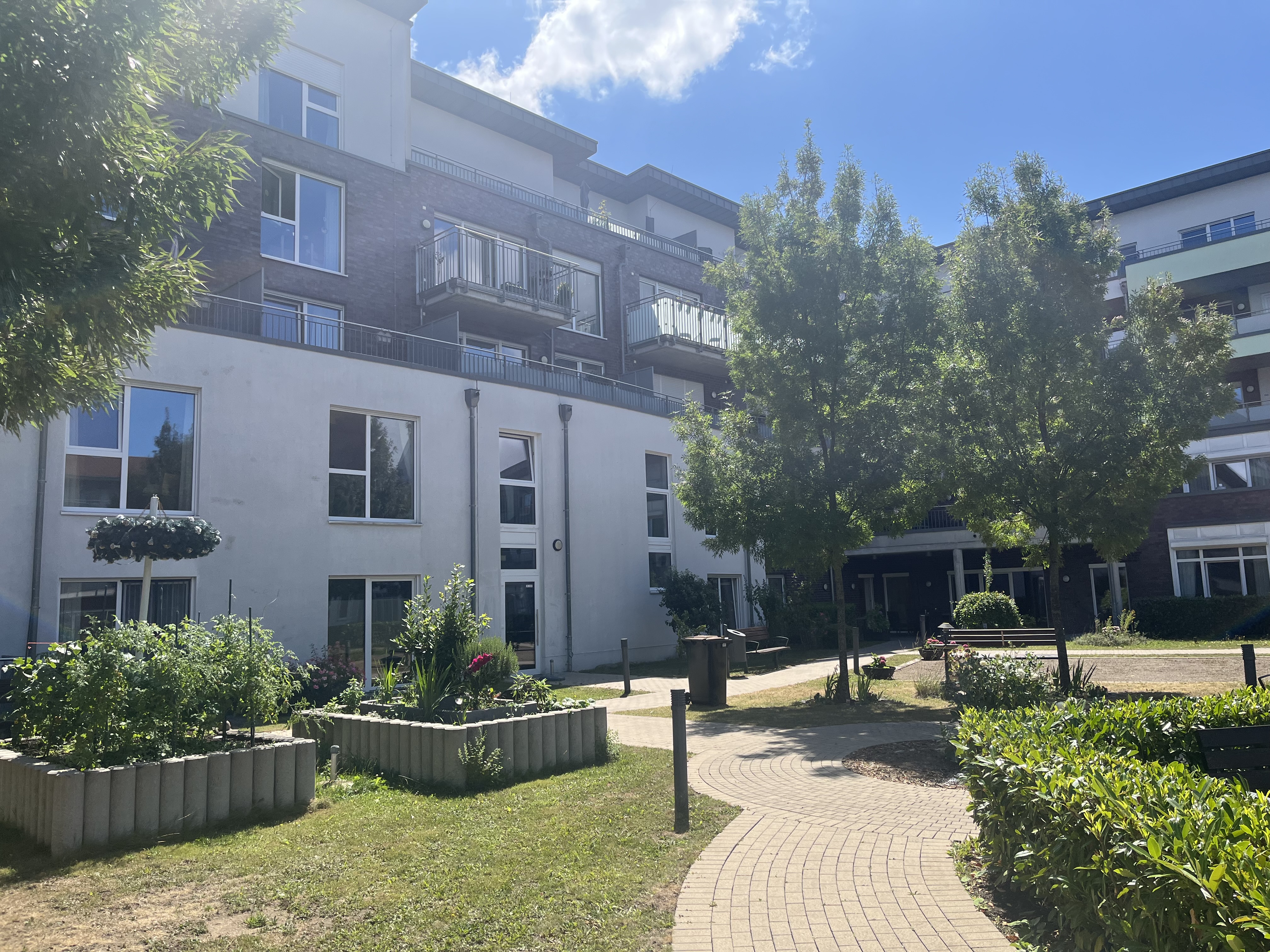 Pflegeapartment "Lindencarré 1 - Haus 2" Grevenbroich Exposebild 